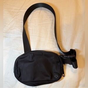 Lululemon Belt Bag – Black